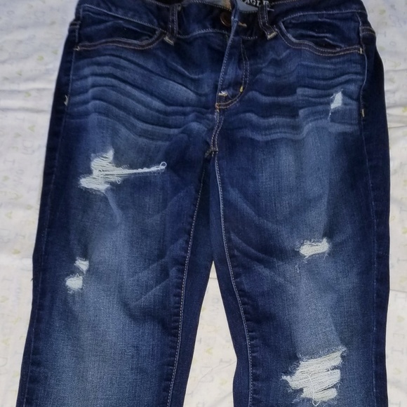 American Eagle Outfitters Distressed Jeans - Picture 7 of 7